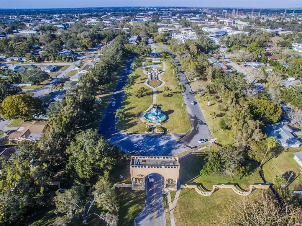 2451 Canadian Way Clearwater FL 33763