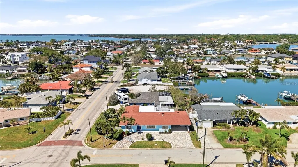 7891 4th Avenue S St Petersburg FL 33707