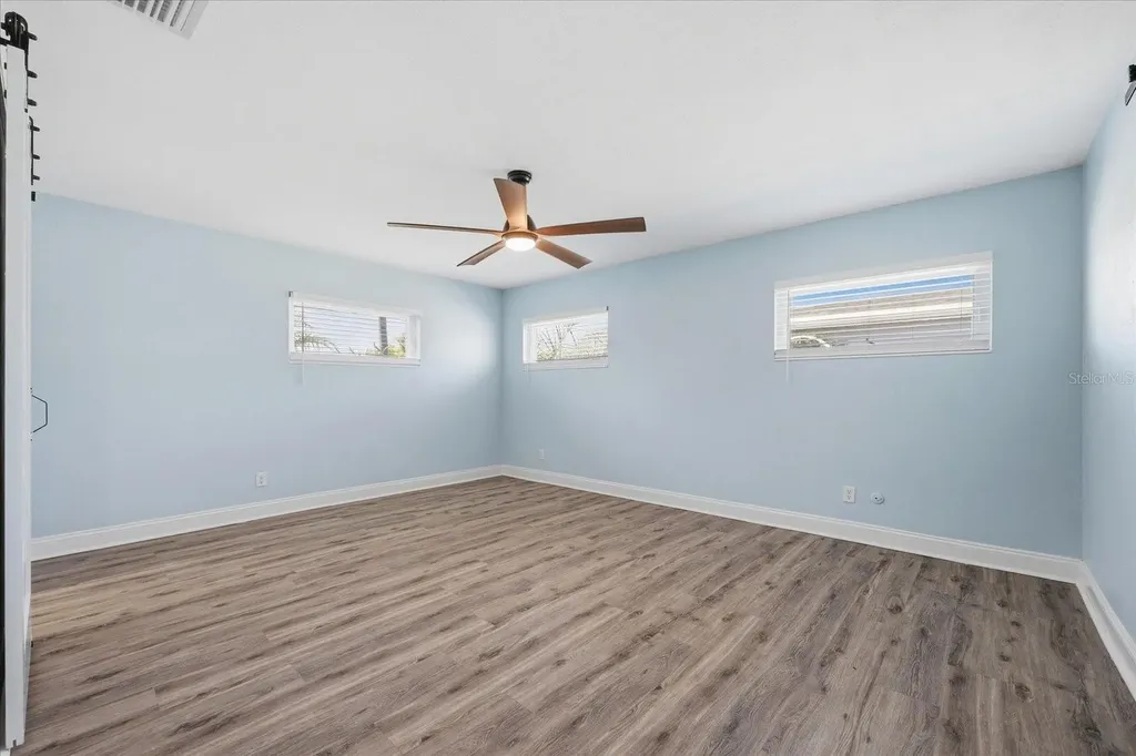 7891 4th Avenue S St Petersburg FL 33707