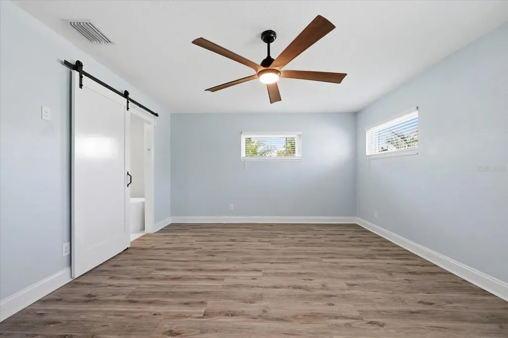 7891 4th Avenue S St Petersburg FL 33707