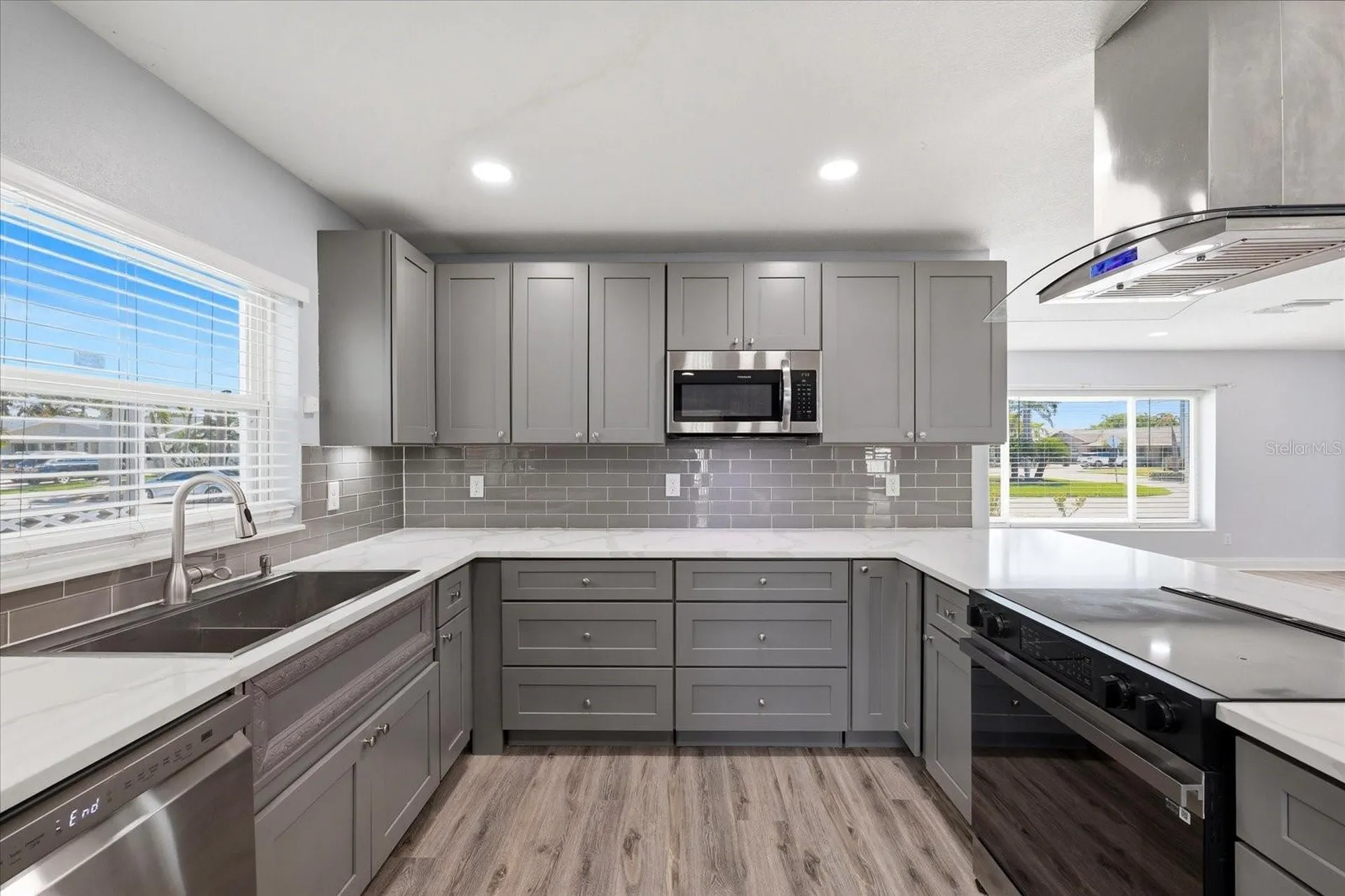 7891 4th Avenue S St Petersburg FL 33707