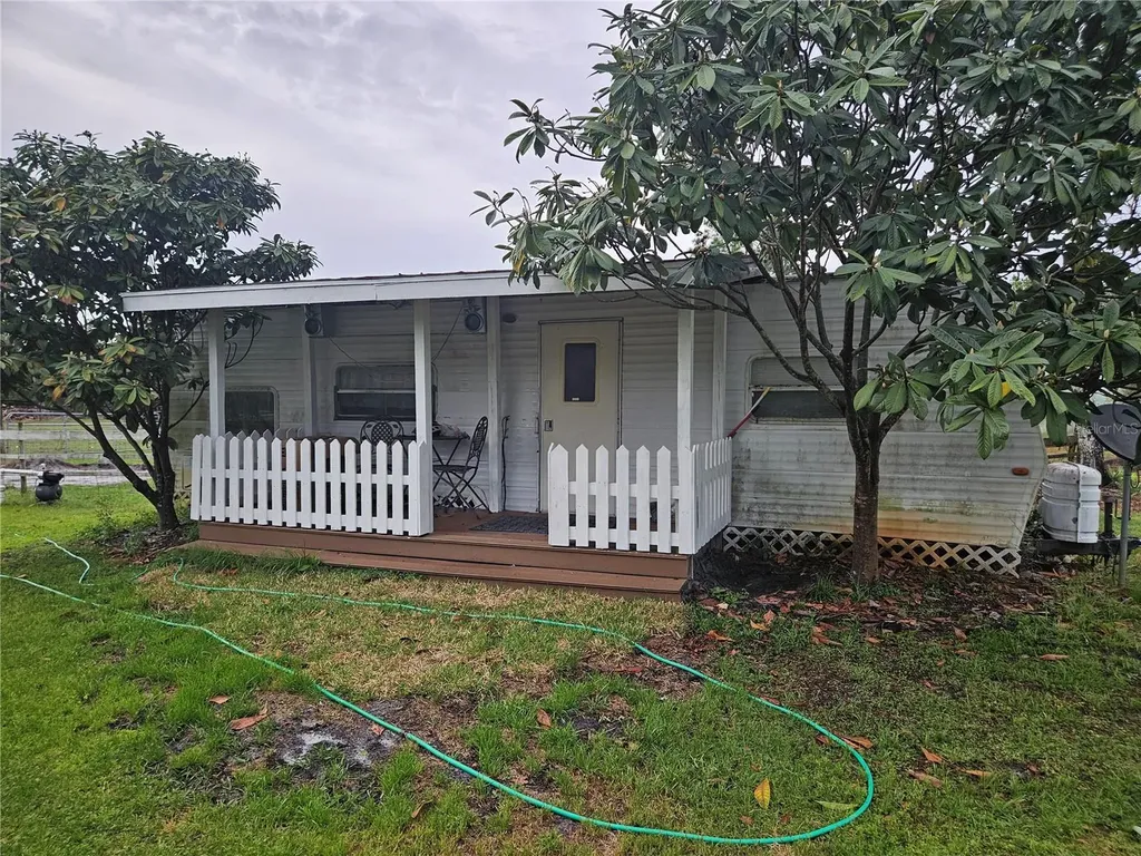960 Still Road Pierson FL 32180
