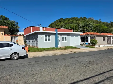 1ST Urb Las Colinas #227 Vega Alta PR 00692