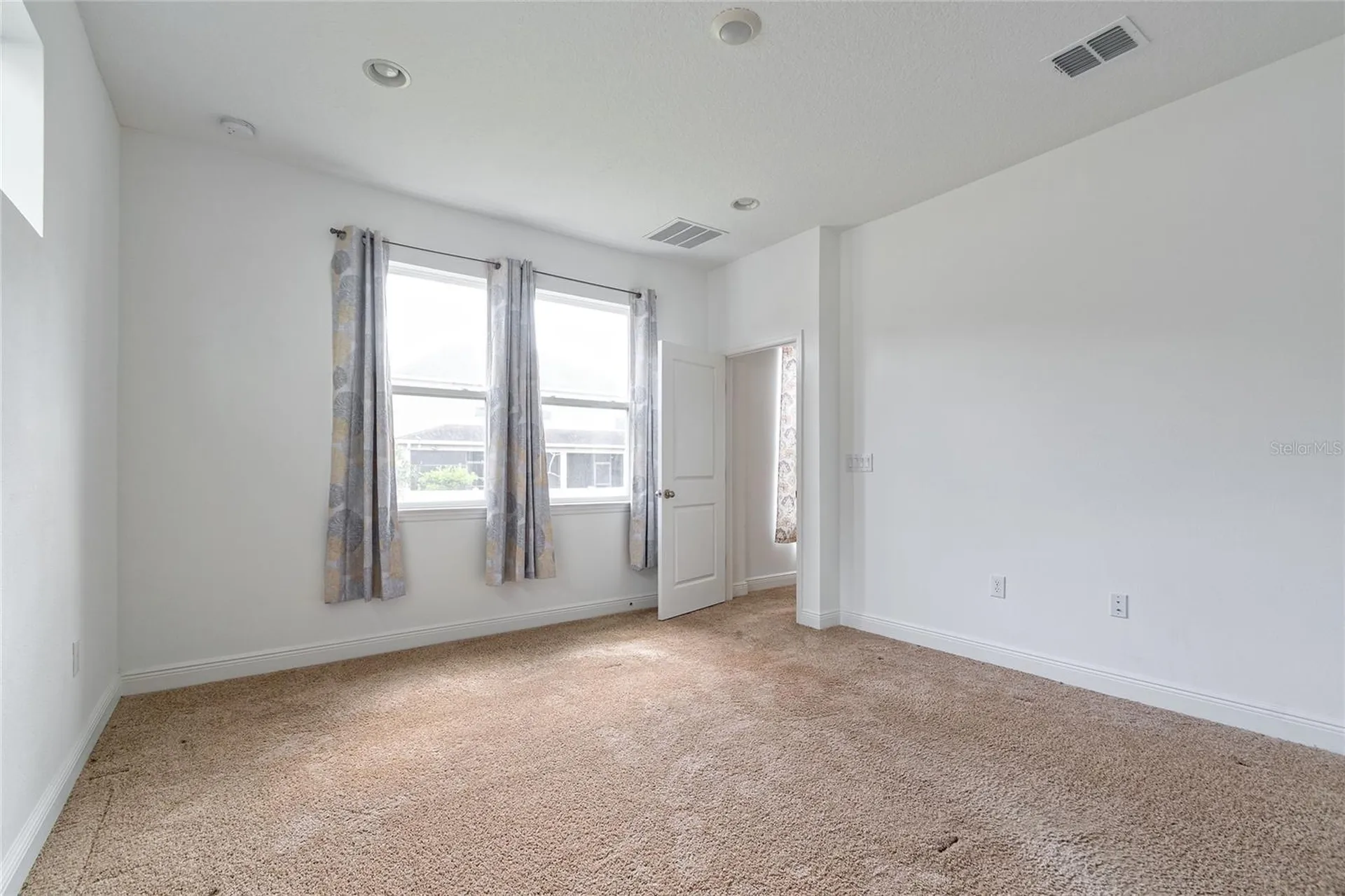14815 Milfoil Avenue Orlando FL 32827