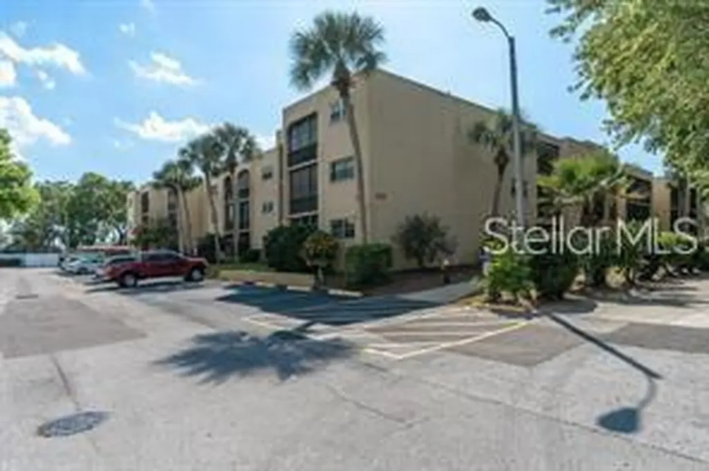 11485 Oakhurst Road Largo FL 33774
