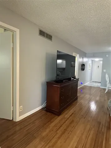 11485 Oakhurst Road Largo FL 33774