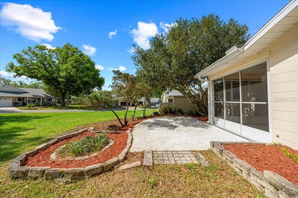 9377 SW 90th Court Ocala FL 34481