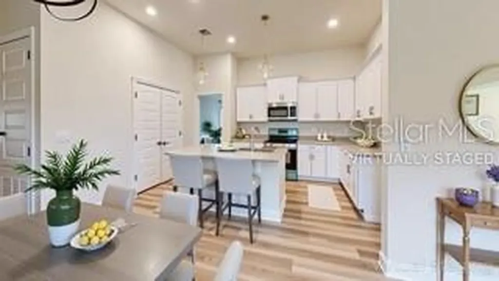 1791 N Roberts Trail Bell FL 32619