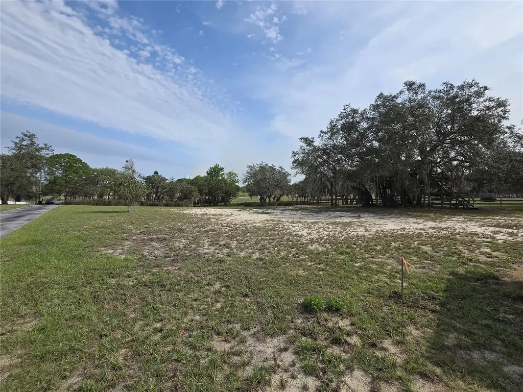 Petes Lane Davenport FL 33837