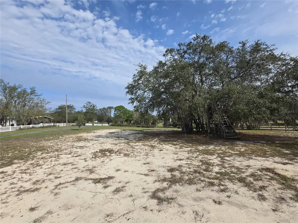 Petes Lane Davenport FL 33837