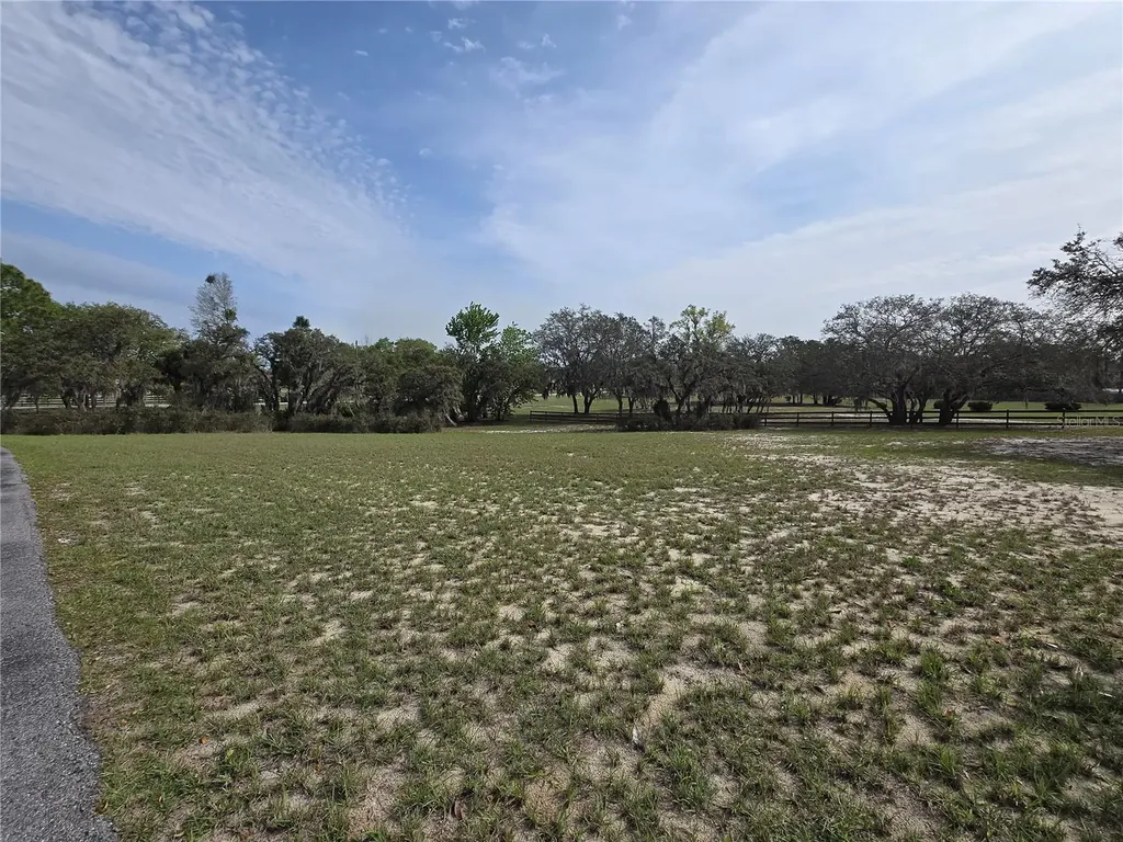 Petes Lane Davenport FL 33837
