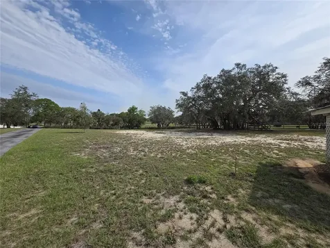 Petes Lane Davenport FL 33837