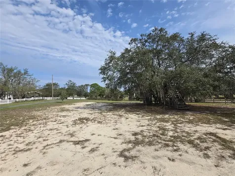 Petes Lane Davenport FL 33837