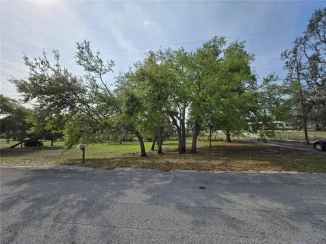 Petes Lane Davenport FL 33837