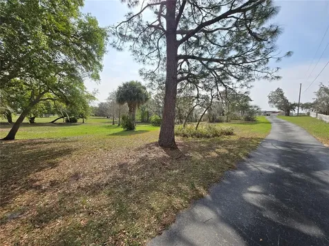 Petes Lane Davenport FL 33837