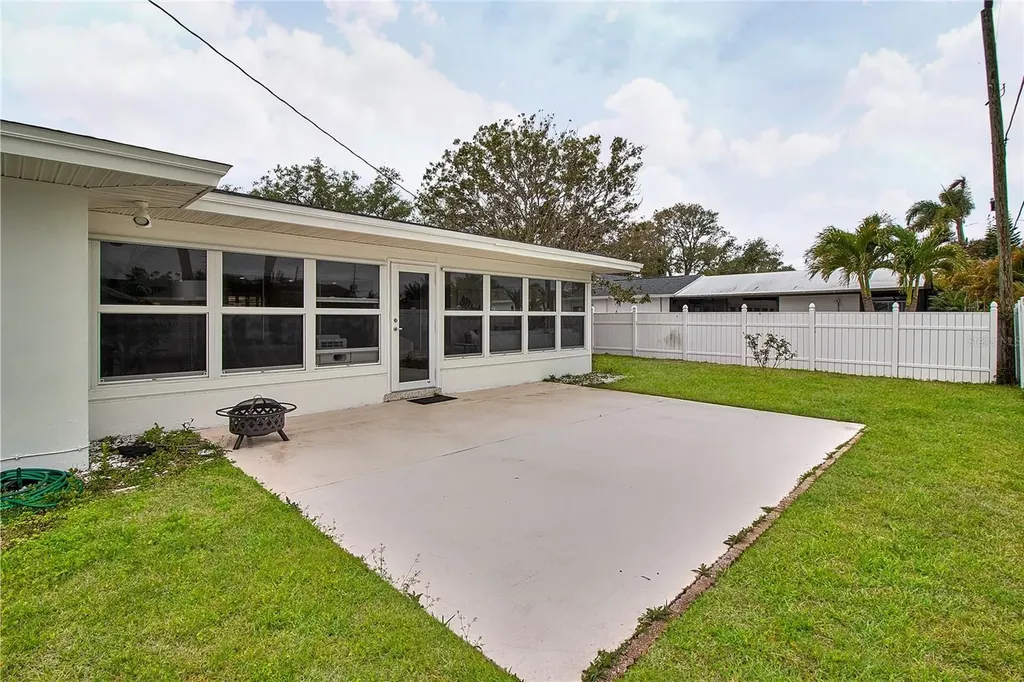 4331 Harbor Hills Drive Largo FL 33770