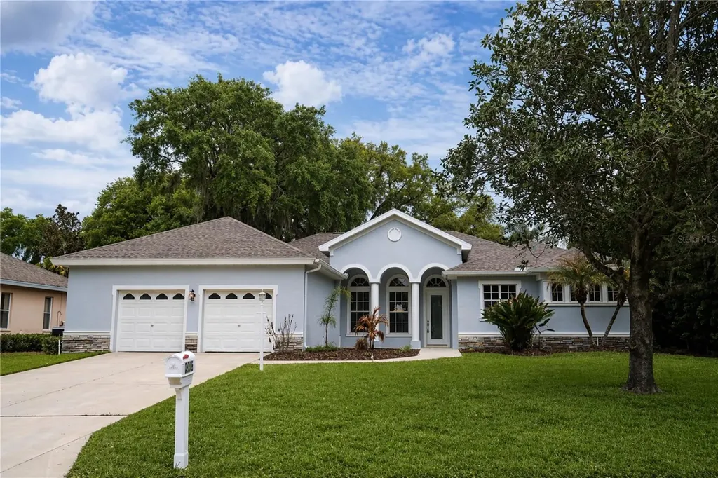 2906 Sutton Oaks Court Plant City FL 33566
