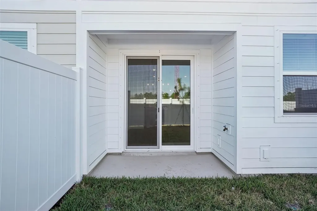 7584 Deer Valley Circle Tampa FL 33635