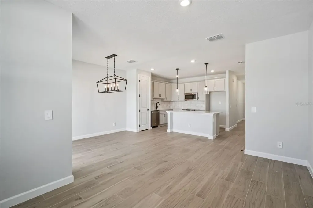 7584 Deer Valley Circle Tampa FL 33635