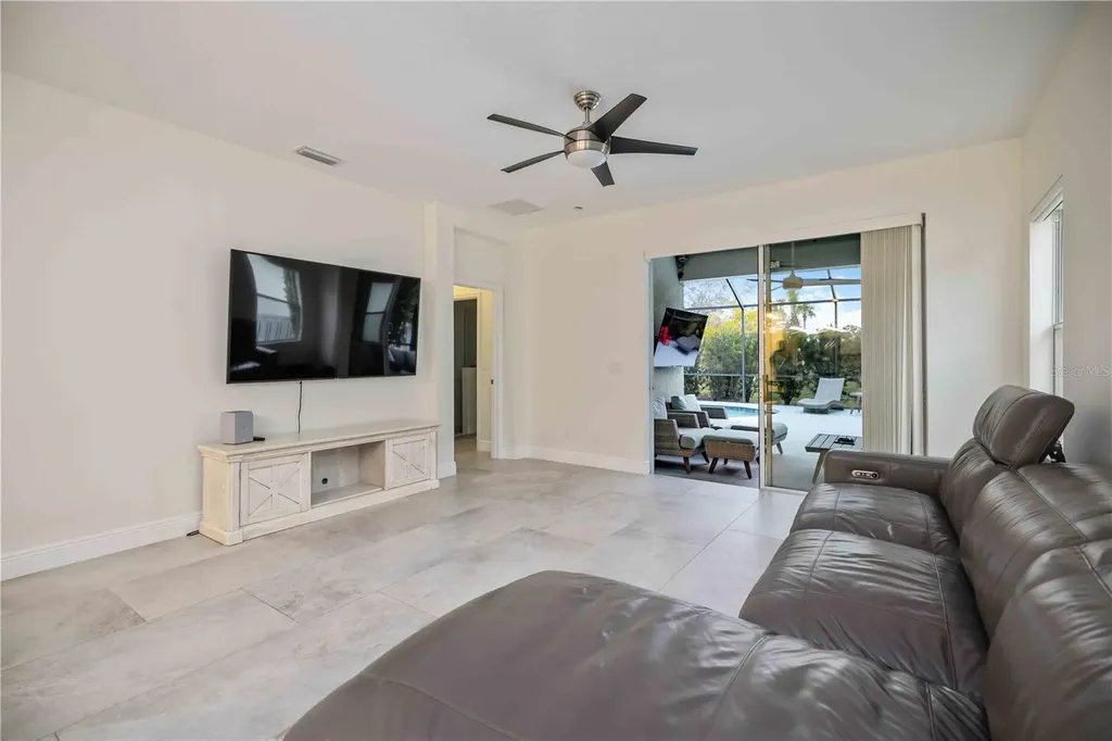 12146 Longview Lake Circle Bradenton FL 34211
