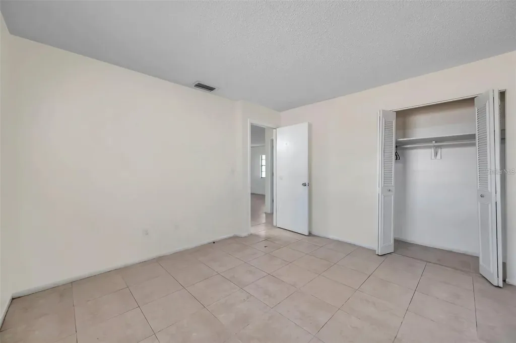 914 Lake Palms Drive Largo FL 33771