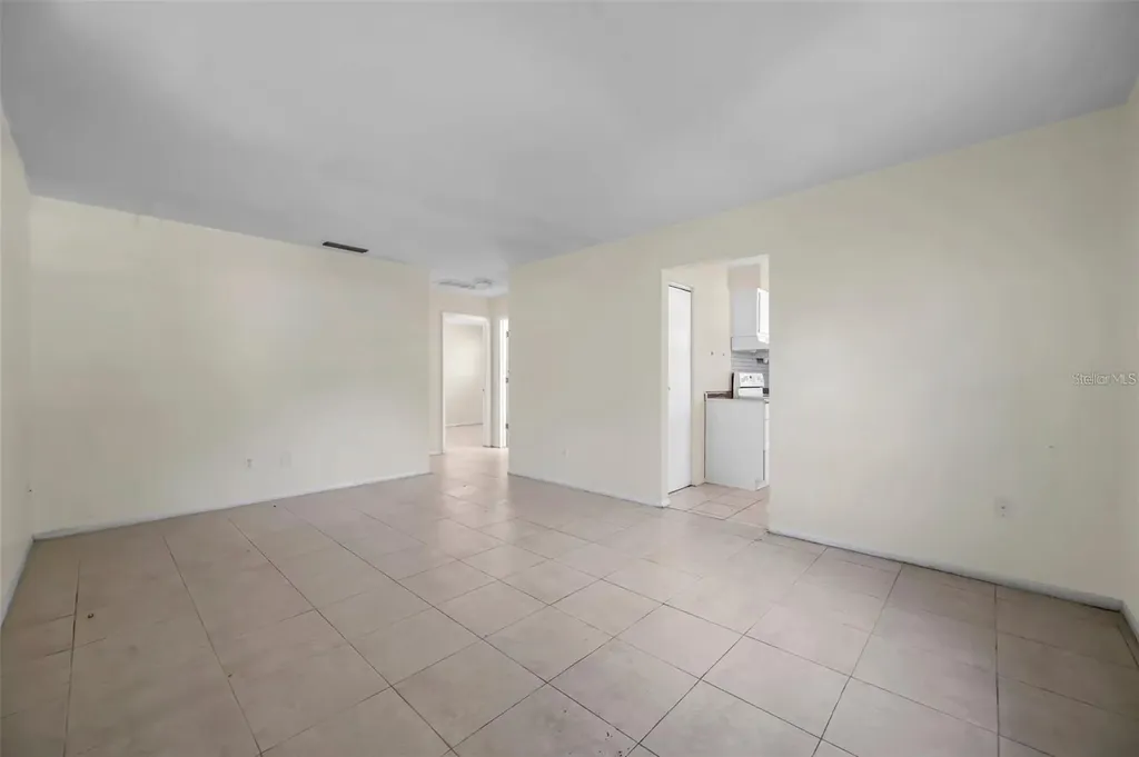 914 Lake Palms Drive Largo FL 33771