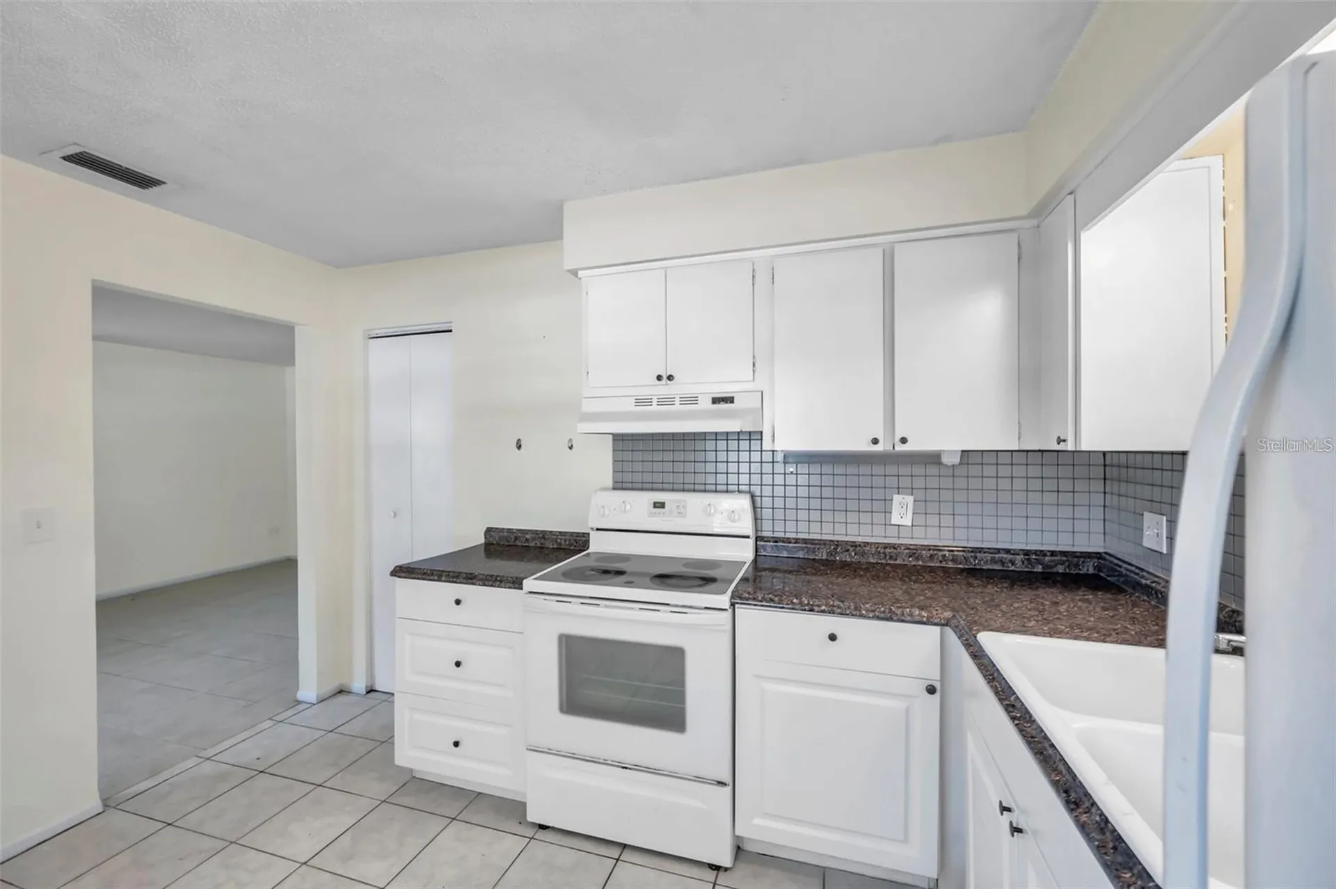 914 Lake Palms Drive Largo FL 33771