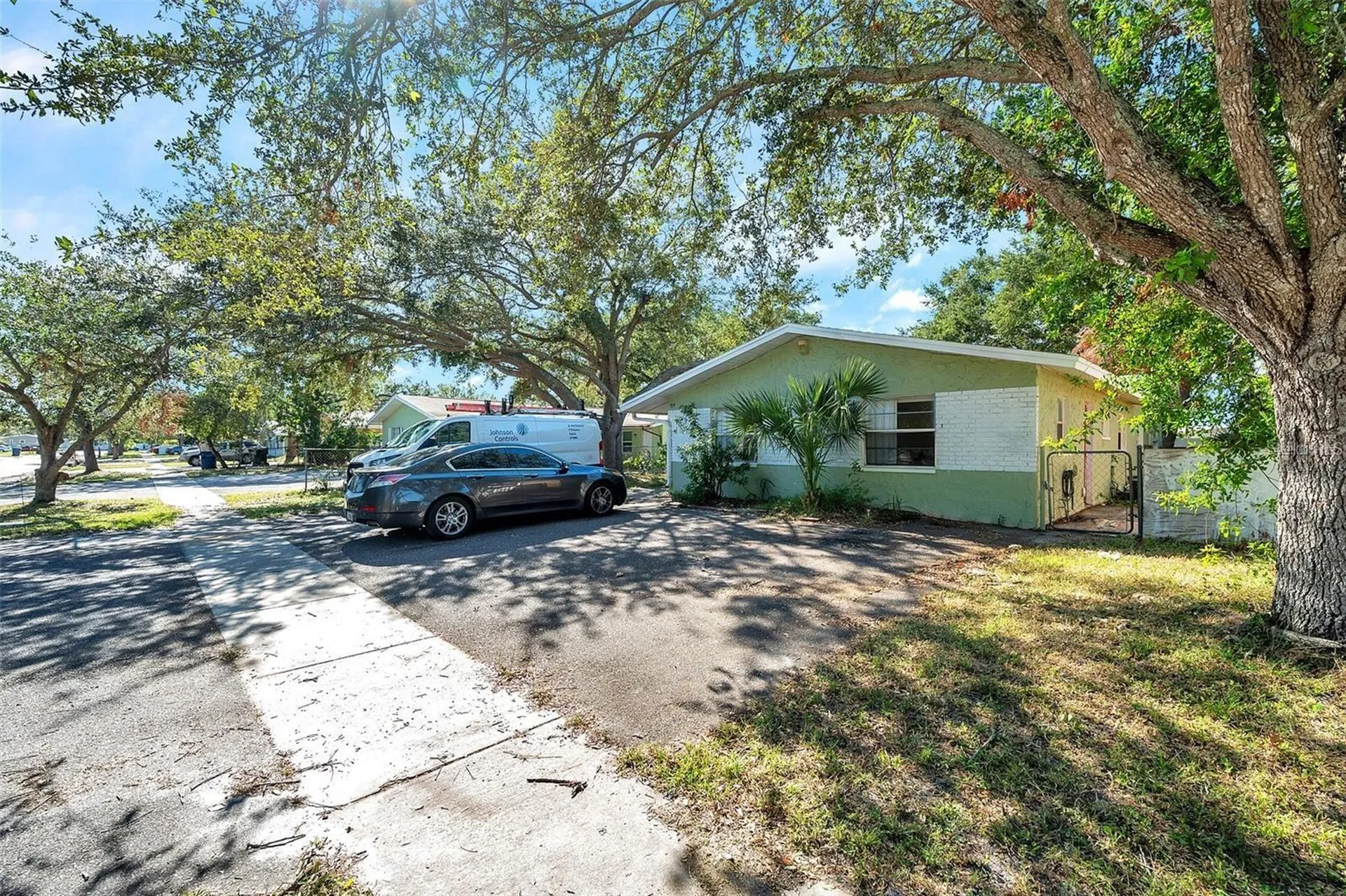914 Lake Palms Drive Largo FL 33771
