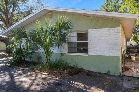 914 Lake Palms Drive Largo FL 33771