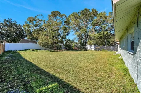 926 Lake Palms Drive Largo FL 33771