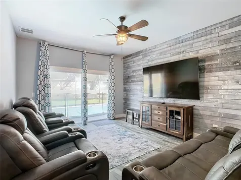 8050 King Palm Circle Kissimmee FL 34747