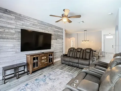 8050 King Palm Circle Kissimmee FL 34747