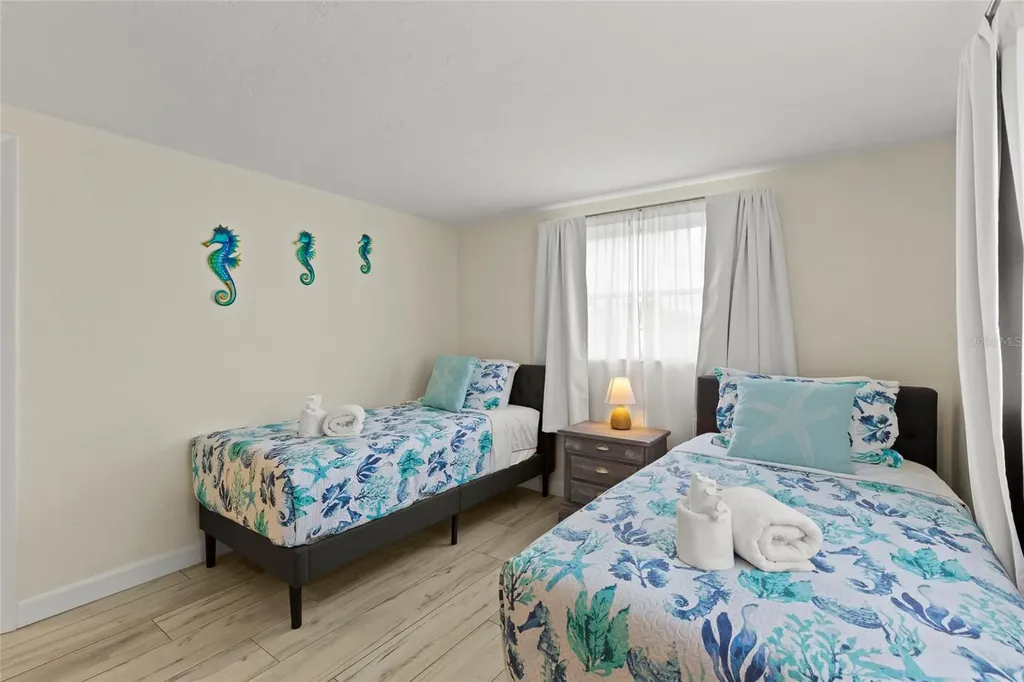6836 Roxbury Drive Sarasota FL 34231