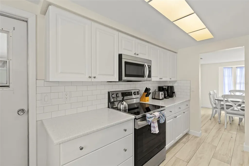 6836 Roxbury Drive Sarasota FL 34231