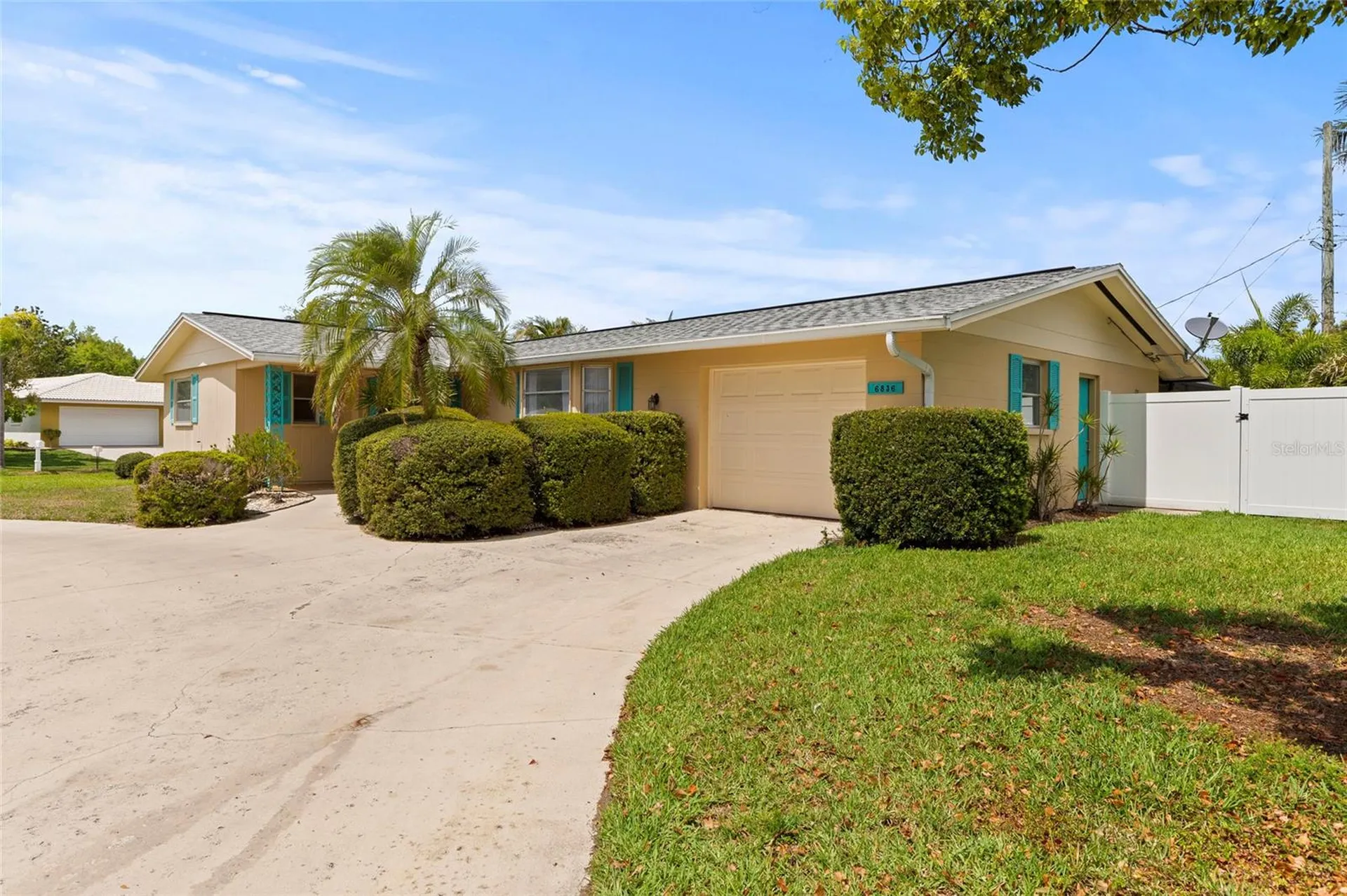 6836 Roxbury Drive Sarasota FL 34231