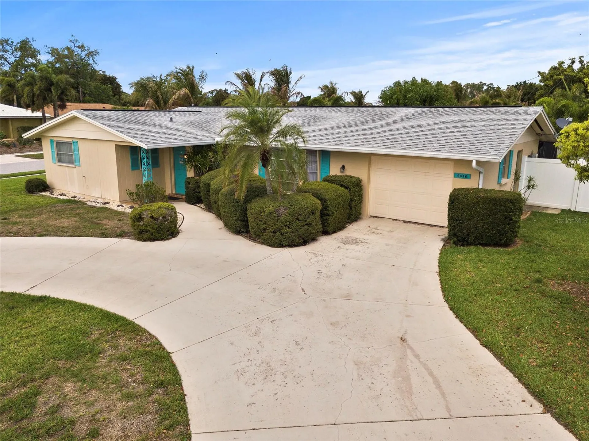 6836 Roxbury Drive Sarasota FL 34231
