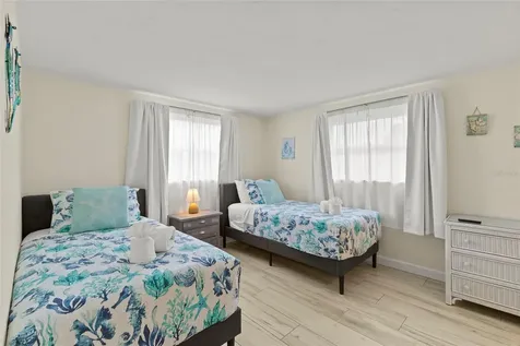 6836 Roxbury Drive Sarasota FL 34231