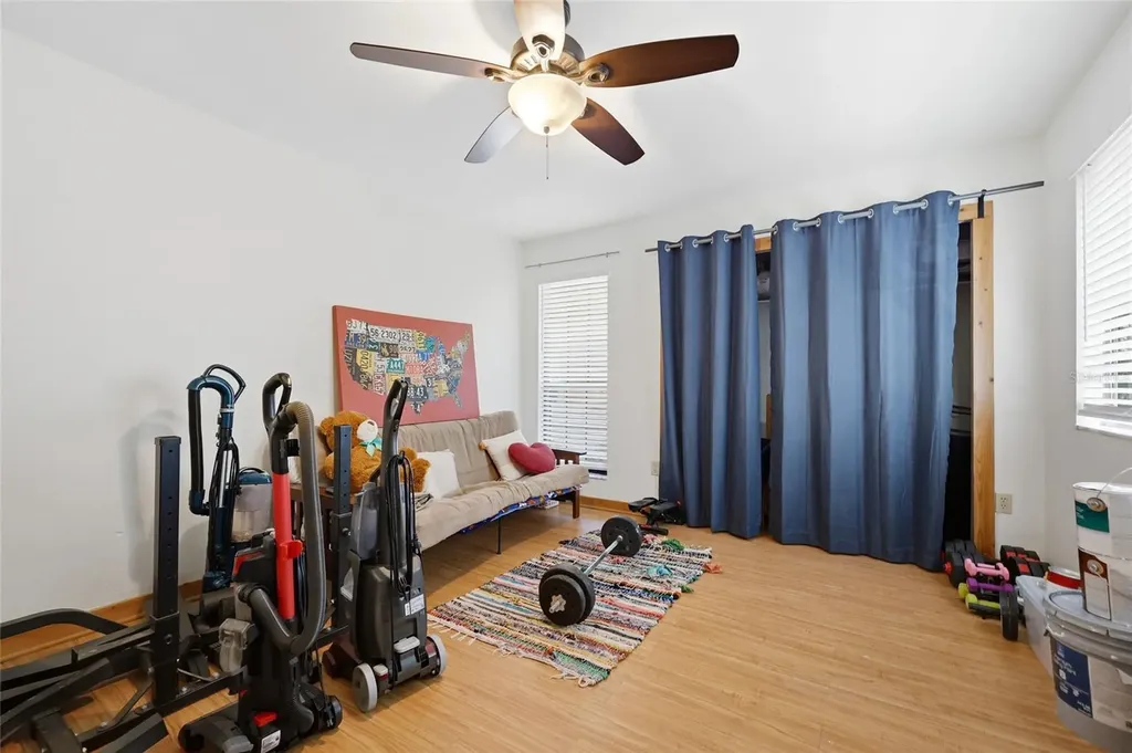 913 SW 57th Drive Gainesville FL 32607