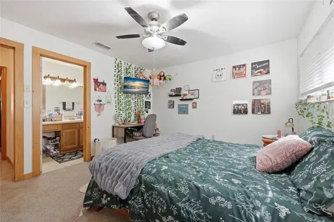 913 SW 57th Drive Gainesville FL 32607