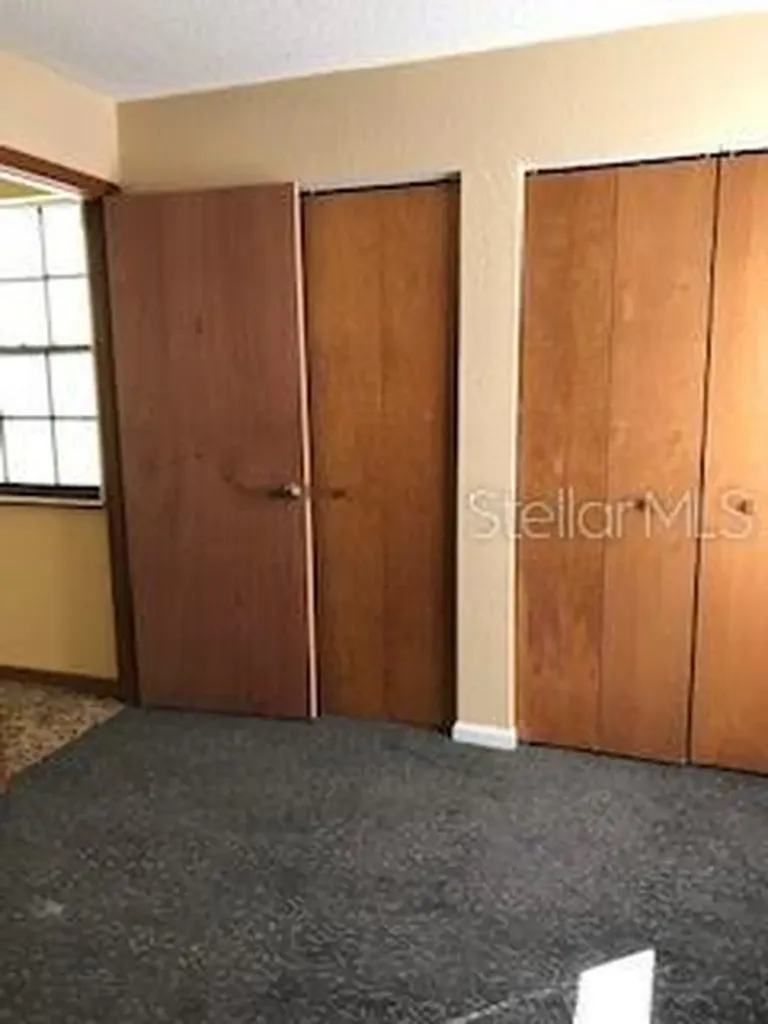 431 W Rich Avenue Deland FL 32720