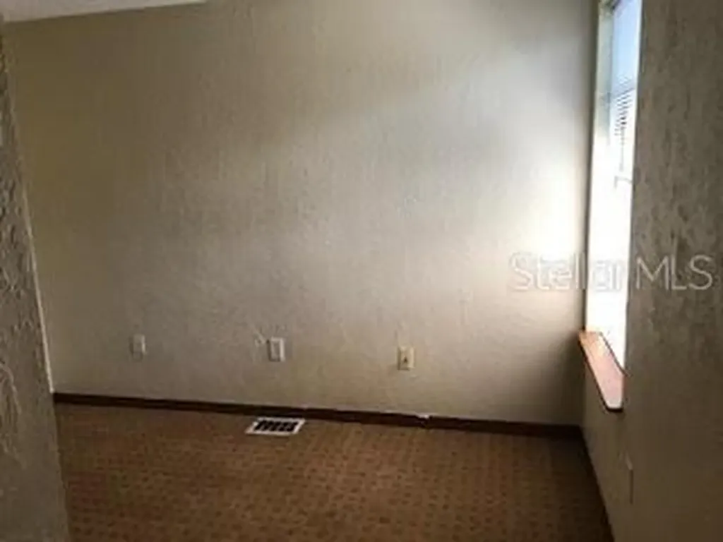 431 W Rich Avenue Deland FL 32720