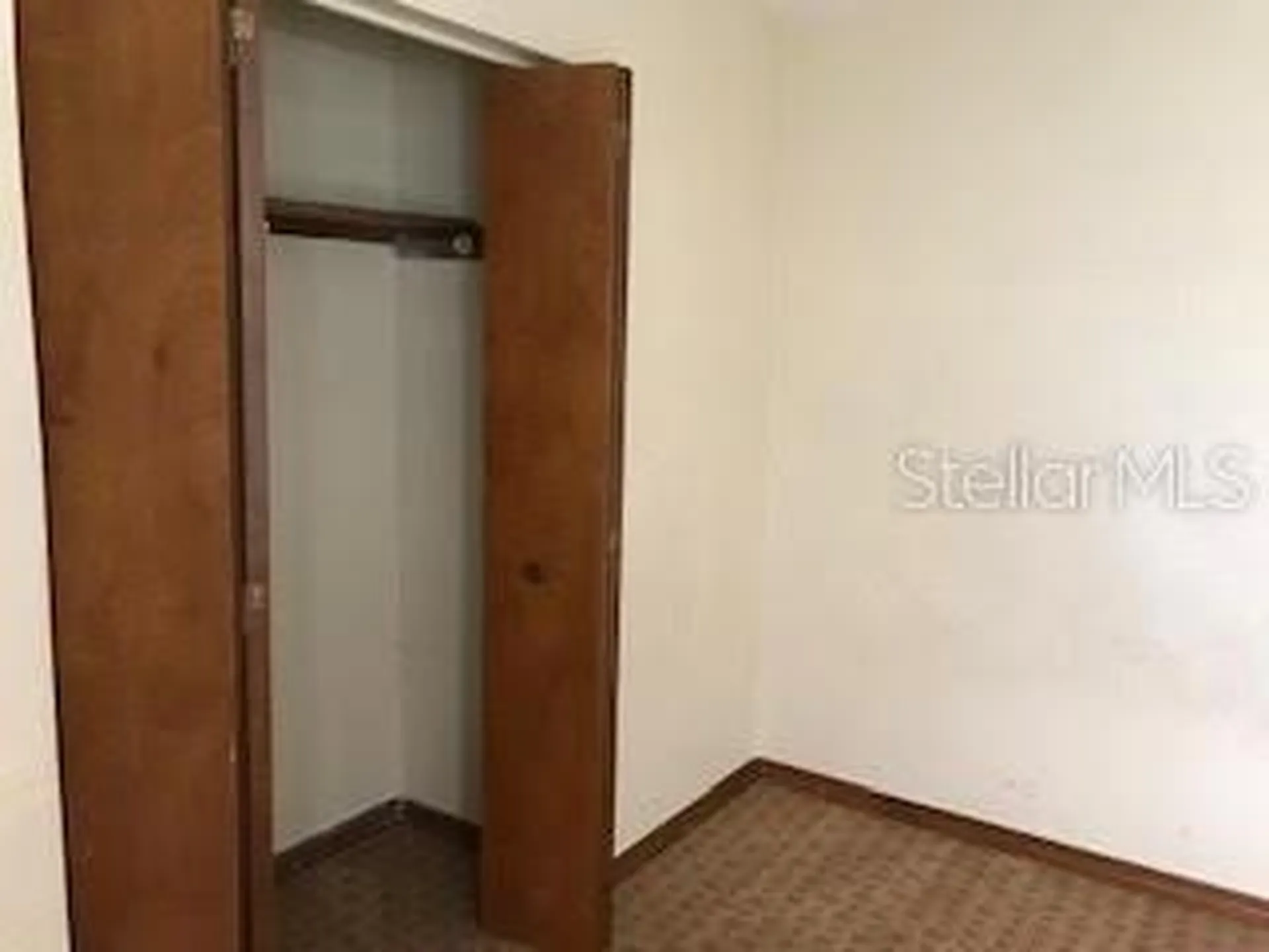 431 W Rich Avenue Deland FL 32720