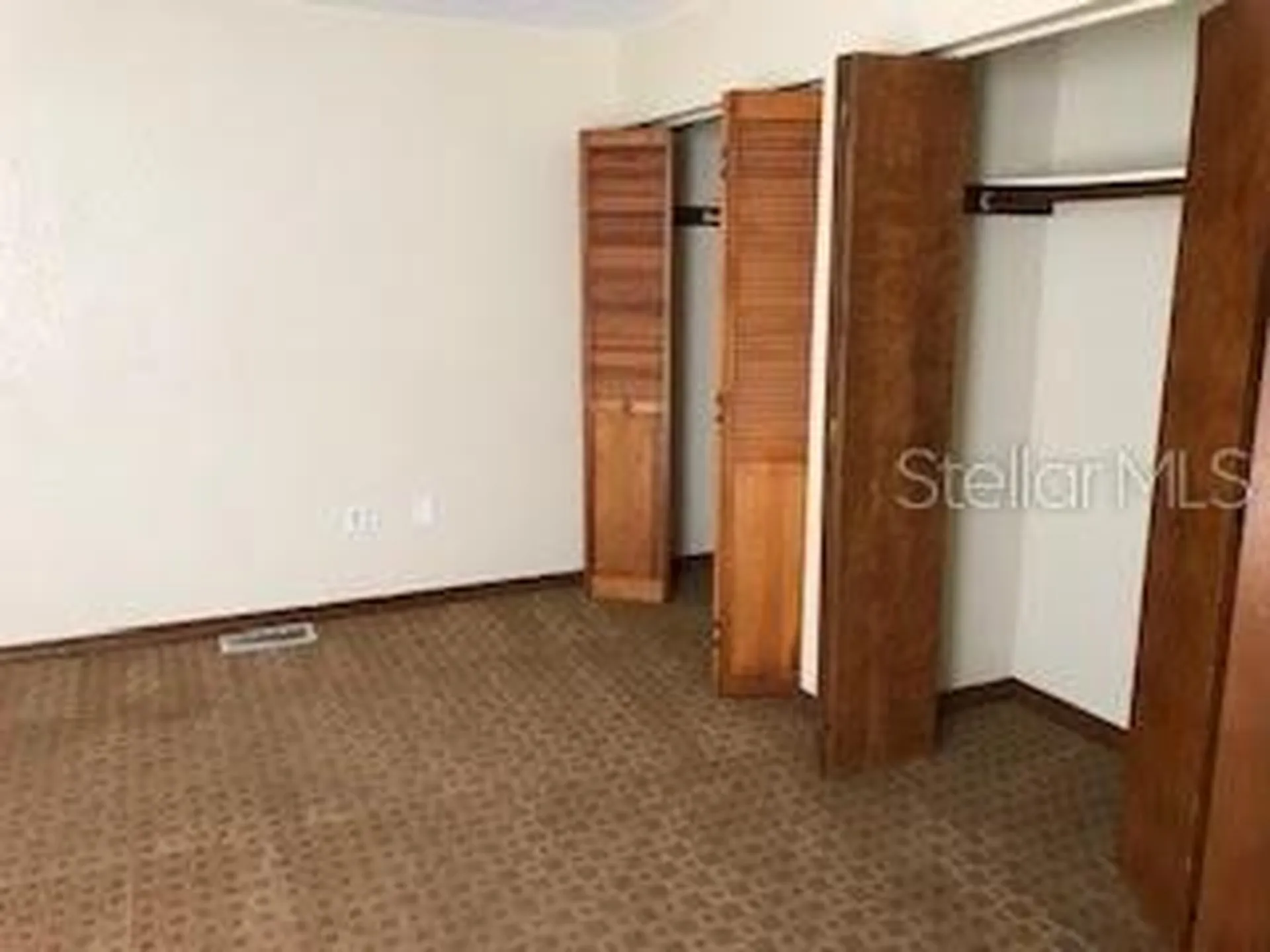 431 W Rich Avenue Deland FL 32720