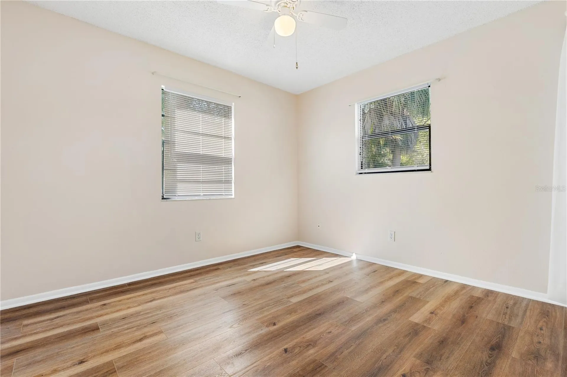 1136 Forbes Trace Tarpon Springs FL 34689