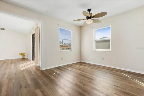 1136 Forbes Trace Tarpon Springs FL 34689