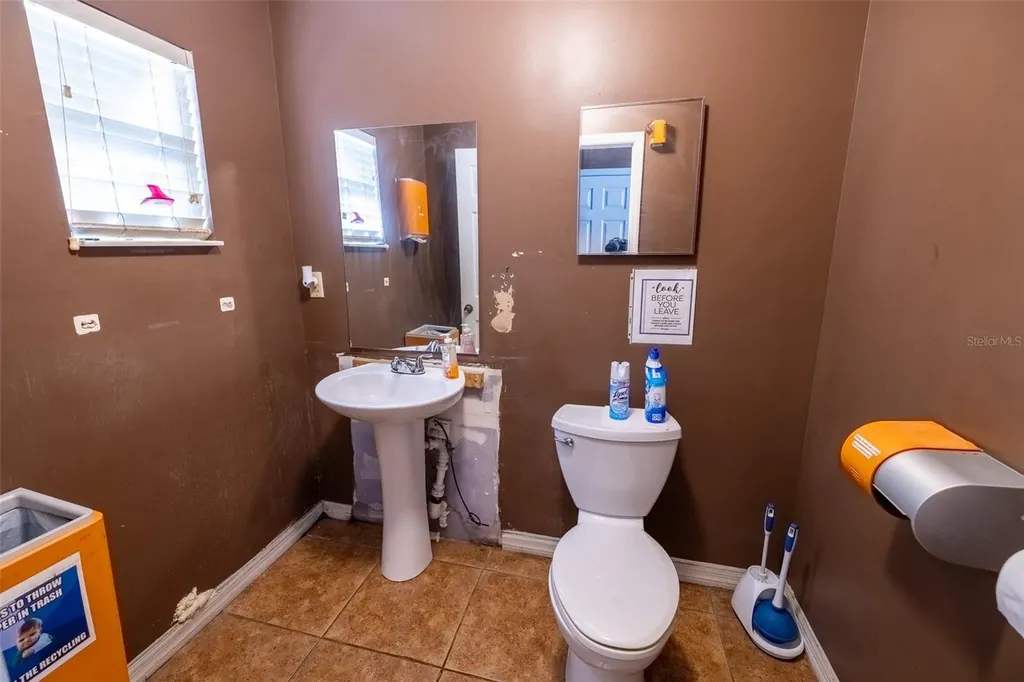 11134 S 41 Highway Gibsonton FL 33534
