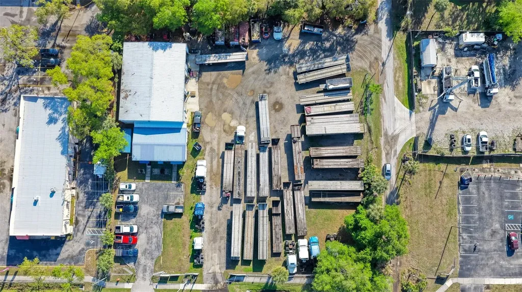 11134 S 41 Highway Gibsonton FL 33534