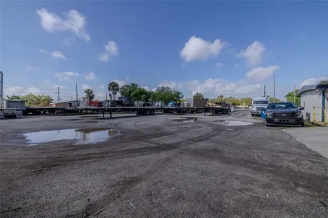 11134 S 41 Highway Gibsonton FL 33534