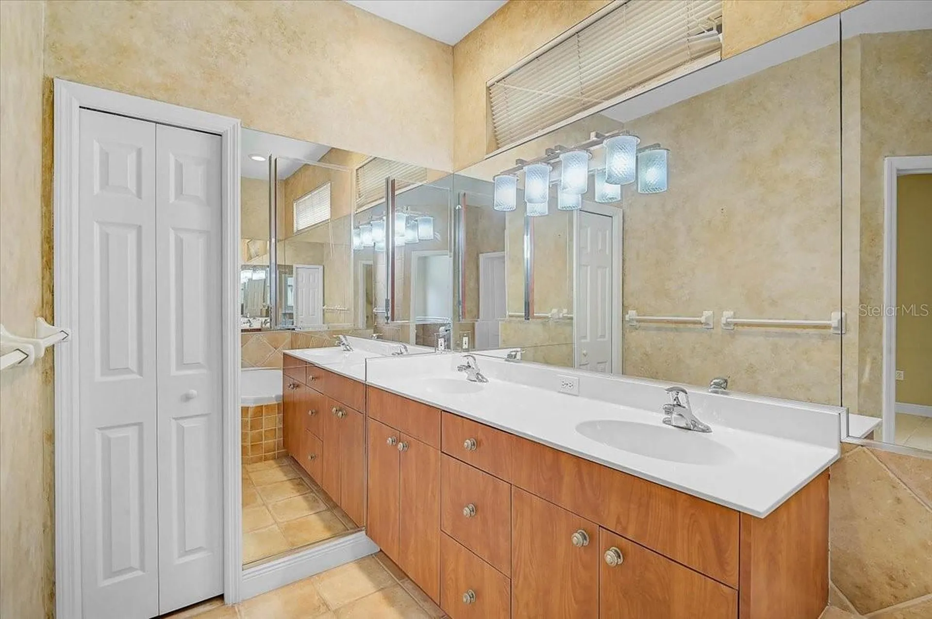 5453 Ashton Manor Drive Sarasota FL 34233