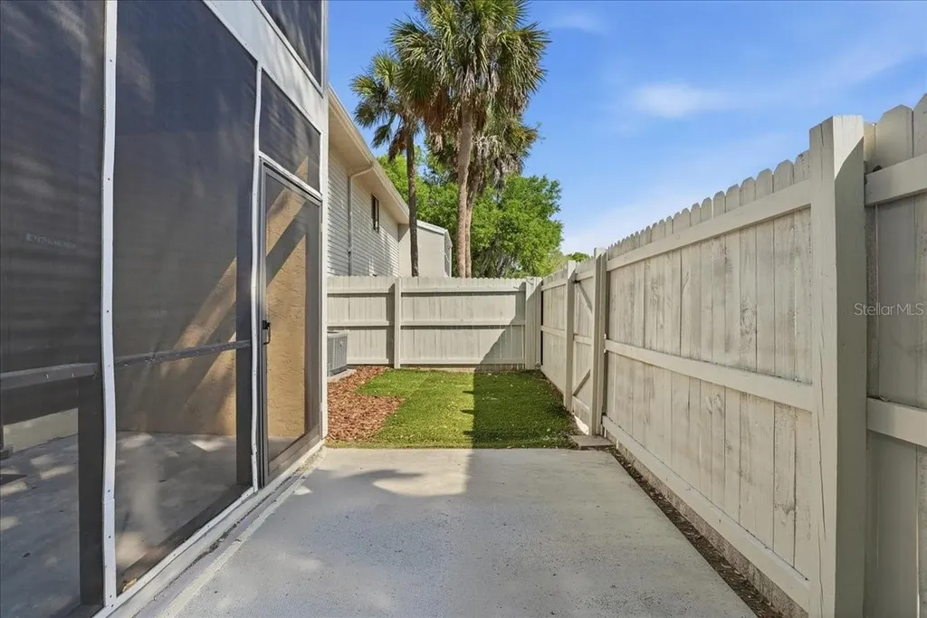 1428 Oak Place Apopka FL 32712
